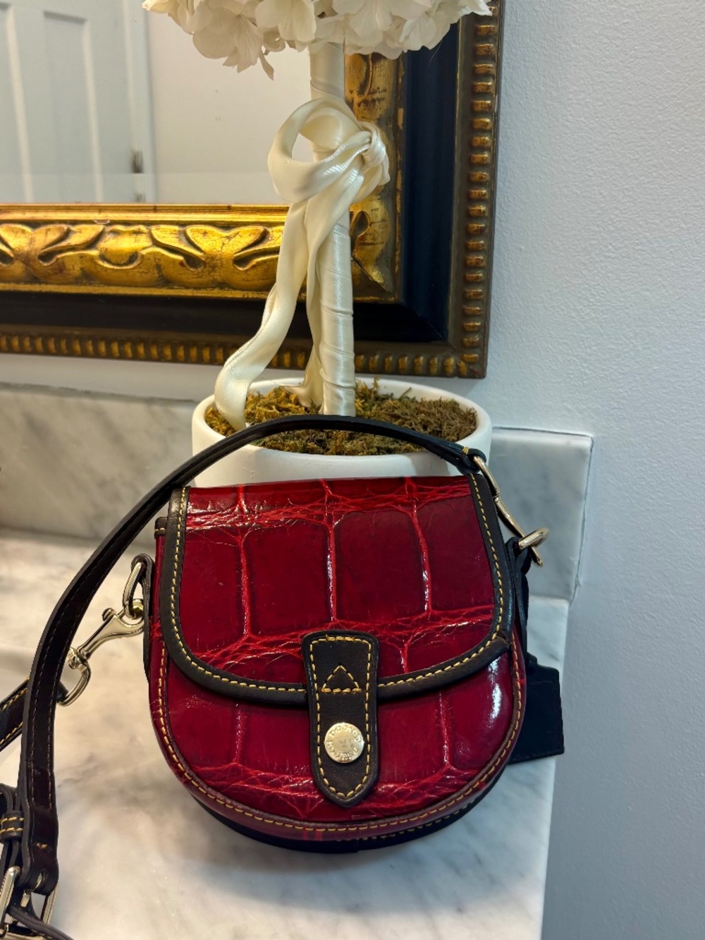 Vintage Dooney & Bourke Croc Embossed RED Leather Mini Crossbody